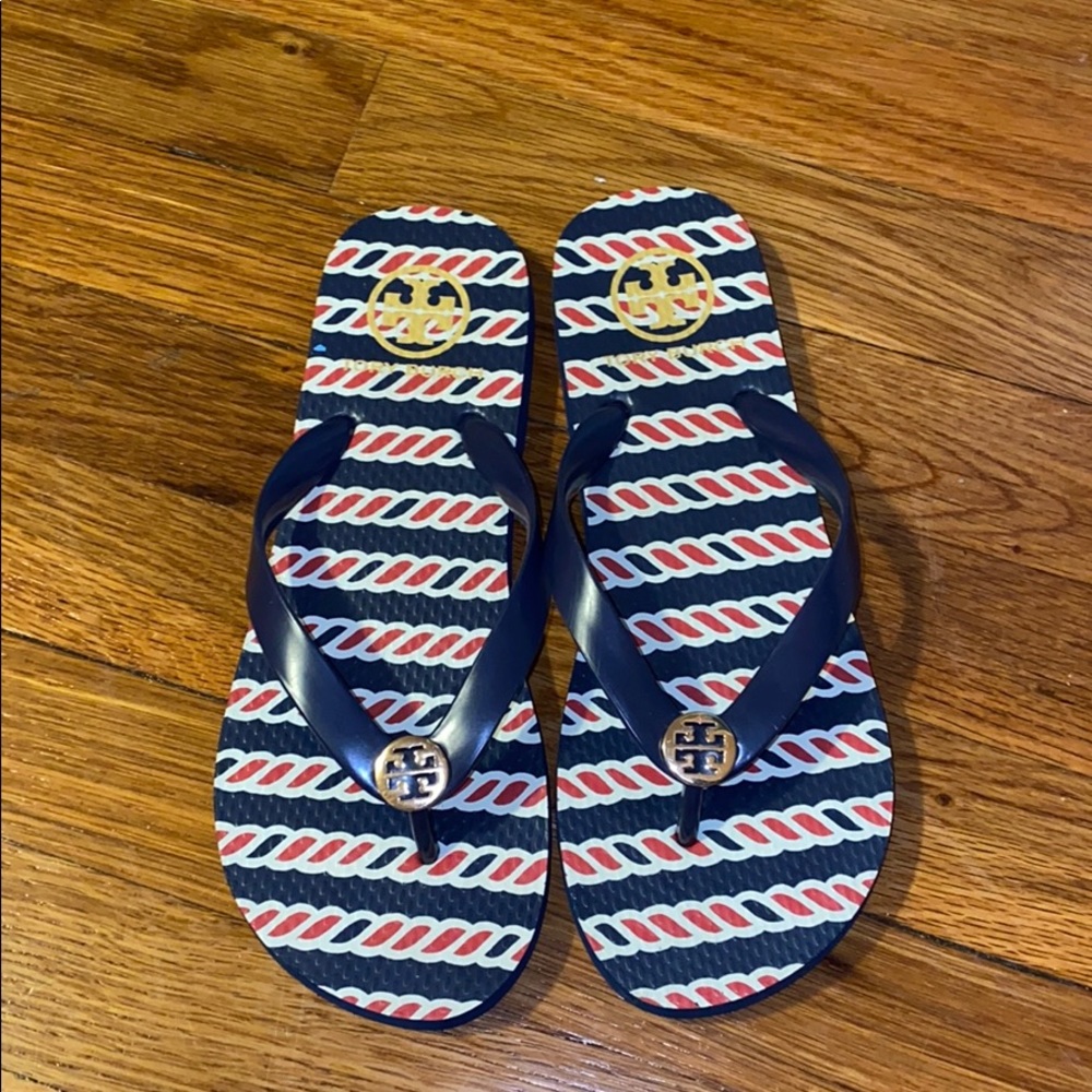 Flip-flops - Picture 1 of 2